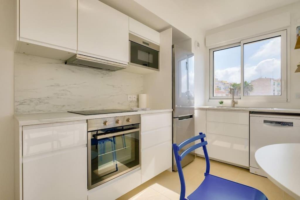 T2 Avec Terrasse Et Parking Prive Au Coeur De Nice Luaran gambar